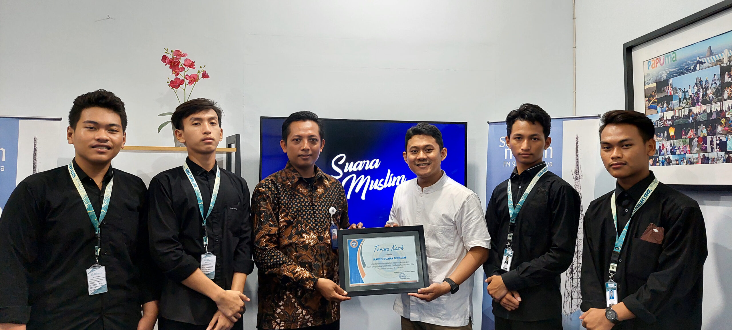 Kunjungan di Radio Suara Muslim Surabaya